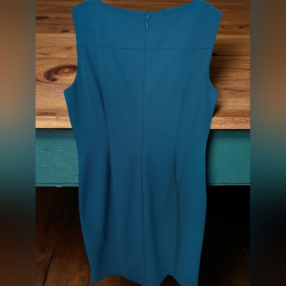Andrew Marc Sleeveless Ruched Sheath DressColor: Cypress, Size: 14 (EUC) - Picture 14 of 16